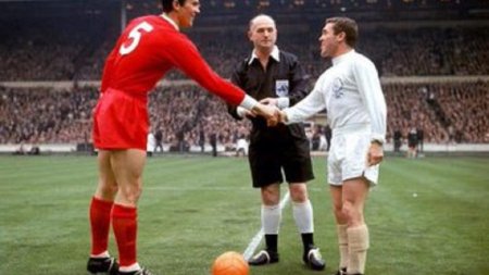 Ron Yeats, legendarul capitan al lui Liverpool, s-a stins din viata