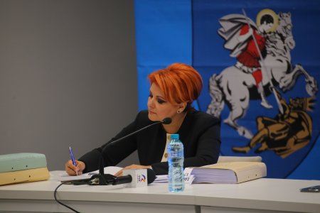 Scrisoarea fluturata de Olguta Vasilescu. Are legatura cu sala de 100 de milioane de euro dorita la Craiova!