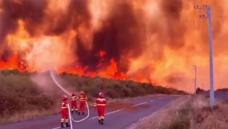 Cel mai mare incendiu din ultimii ani devasteaza Maramuresul: zeci de oameni evacuati si case afectate