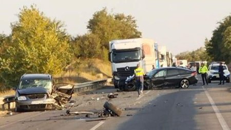 Accident in lant pe centura Caransebesului: Sofer britanic retinut dupa ce a fugit de la locul faptei