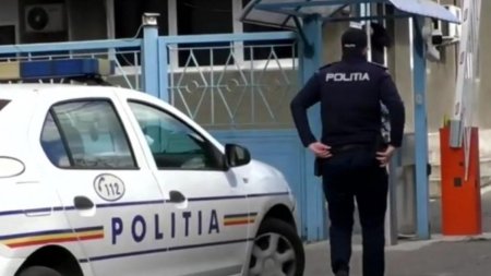 Dosar penal, dupa ce sapte masini parcate intr-un cartier rezidential din Ilfov au fost sparte