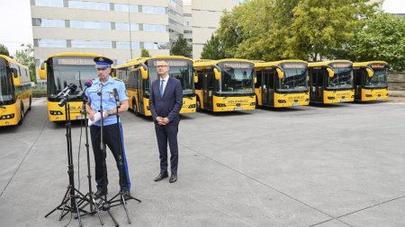 Ungaria infurie <span style='background:#EDF514'>BRUXELLESUL</span>, dupa ce a aratat autocarele cu care vrea sa trimita migrantii in Belgia: E inacceptabil