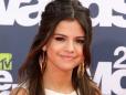 Selena Gomez a devenit miliardara in dolari, dar nu din actorie si nici din muzica. Cum a reusit sa isi foloseasca faima sa convinga milioane de oameni sa ii cumpere produsele, care i-au adus o avere de peste 1 mld. de dolari