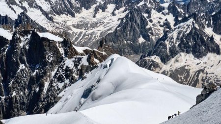 Alpinistii blocati de trei zile pe Mont Blanc au fost gasiti morti