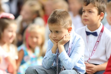 Elevii ar putea sa mearga la scoala si sambata. Propunerea apartine Ligiei Deca, ministrul Educatiei