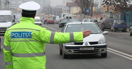 Nebunie in traficul din Capitala in acest inceput de an scolar. Cozi de km intregi. Ploaia a inrautatit si mai mult situatia