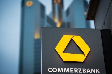 Bursa. Actiunile Commerzbank cresc cu 17% dupa ce UniCredit a cumparat o participatie de 9% din capitalul social al bancii si a declansat speculatii privind o potentiala fuziune