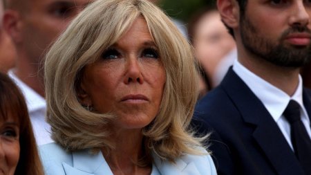 Brigitte Macron va aparea in sezonul 4 al serialului Emily in Paris