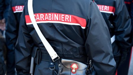 Romanul care a executat un italian cu 7 focuri de arma a fost prins. Ar face parte din mafia italiana