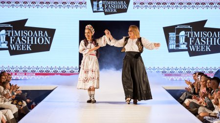 Olguta Berbec si Vladuta Lupau au adus eleganta traditionala pe podium, la Timisoara Fashion Week 2024