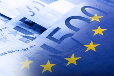 Banca Centrala Europeana reduce din nou dobanda din cauza incetinirii economice