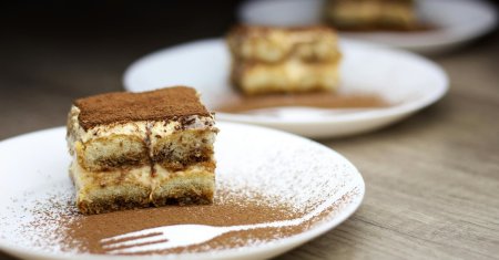 Ingredientul secret care se adauga in tiramisu pentru a obtine desert delicios. Reteta inedita a lui chef Adi Hadean