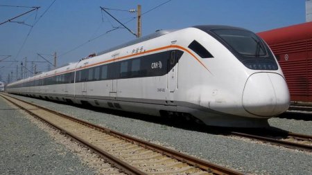 CFR pune pe sine primul tren electric chinezesc de mare viteza