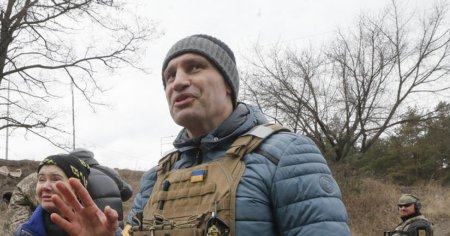 Alerta de raid aerian in Ucraina. Primarul Vitali <span style='background:#EDF514'>KLIC</span>iko anunta ca fragmente de drona au cazut pe o cladire municipala din Kiev