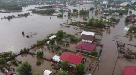 Propunere de scoatere de la rezervele de stat a unor containere pentru sinistratii din Galati