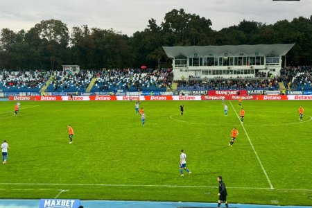 Patru stiri blitz surprinse de la Poli Iasi - Universitatea Craiova, debutul lui Emil Sandoi pe banca moldovenilor