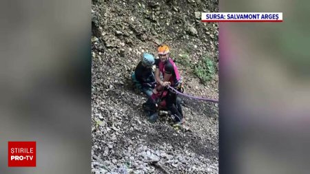 Patania unor turisti germani in Muntii Piatra Craiului, dupa ce au incercat sa scurteze drumul spre cazare