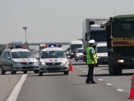 Circulatie oprita pe DN 25 in Galati si restrictionata pe DN 7 in Arad din cauza ploilor abundente