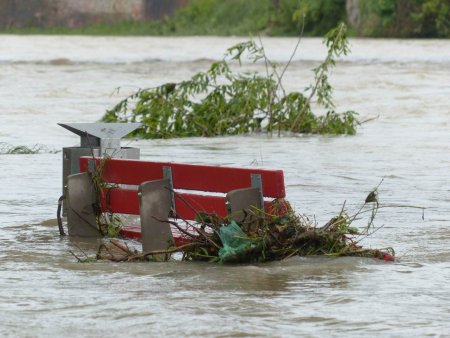 Activitatea a 41 de unitati de invatamant din judetul Galati, afectata in urma inundatiilor