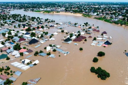 Inundatii catastrofale in Nigeria: sute de mii de sinistrati, comunitati distruse, evadari in masa