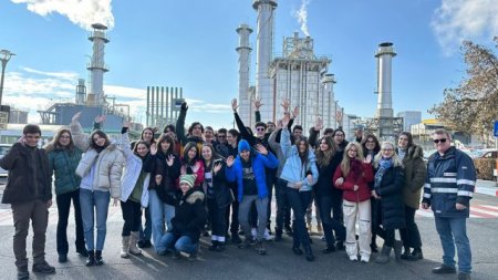 Unda verde de la Ministerul Educatiei pentru Joblandia. Ministerul Educatiei semneaza protocolul de colaborare cu HRClub pentru Joblandia, programul national de orientare in cariera dedicat liceenilor