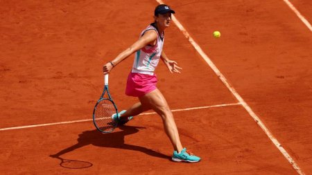 Irina Begu, a invins-o pe croata Petra Marcinko si a castigat turneul WTA 125