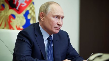 Kremlinul explica de ce Vladimir Putin a cerut sa fie marite efectivele armatei ruse