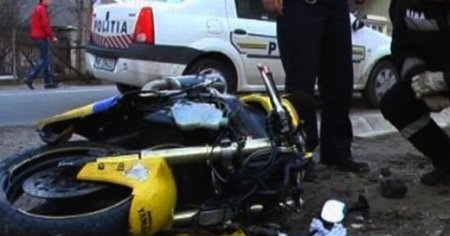 Un baiat de 14 ani, prins drogat pe un moped furat, in timp ce transporta un copil