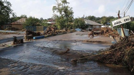 Ce boli ar putea izbucni dupa inundatiile catastrofale provocate de Ciclonul Boris. Dr. Adrian Marinescu: 