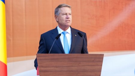 Cum vor liberalii sa schimbe legea ca sa ajunga Klaus Iohannis senator. Presedintele ar putea candida fara a fi nevoit sa demisioneze SURSE