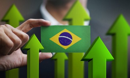 Brazilienii iubitori de fotbal au devenit pasionati de pariurile sportive online, punand in pericol cheltuielile de consum in alte sectoare economice