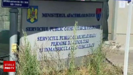 Perchezitii la permise si inmatriculari in <span style='background:#EDF514'>BAIA MARE</span>. Procurorii Parchetului European au ridicat documente