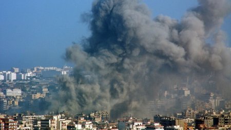 Aproximativ 90.000 de persoane, stramutate din Liban in urma ultimelor atacuri aeriene israeliene: Bombele erau peste tot