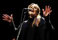 YouTube blocheaza accesul la anumite melodii de la Adele, Green Day si altii