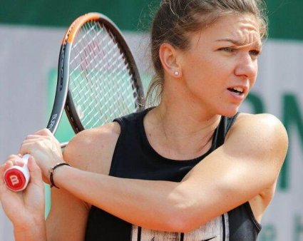 Simona Halep si Gabriela Ruse joaca azi la Hong Kong