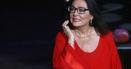 Cantareata Nana Mouskouri isi ia adio de la scena: 