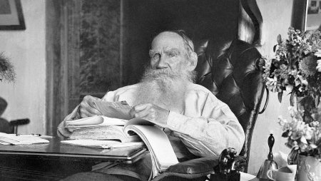 Tolstoi se rasuceste in mormant. Stranepotul scriitorului rus, scandalizat ca Vladimir Putin a creat un premiu pentru pace cu numele bunicului sau