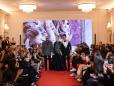 Catalin Botezatu, aplaudat la Paris Fashion Week 2024. Si-a prezentat noua colectie haute-couture la Hotelul Ritz