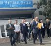 Alti sase candidati, inclusiv fostul director interimar al SIE Silviu Predoiu, s-au inscris in cursa pentru Cotroceni. BEC, asteptat sa se pronunte