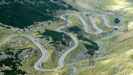 Traficul - oprit temporar, marti si miercuri, pe Transfagarasan