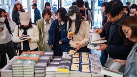 Cartile castigatoarei premiului Nobel, Han Kang, au disparut din librariile din Coreea de Sud