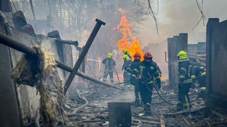 Patru morti si zece raniti in sudul Ucrainei, intr-un atac cu racheta balistica la Odesa