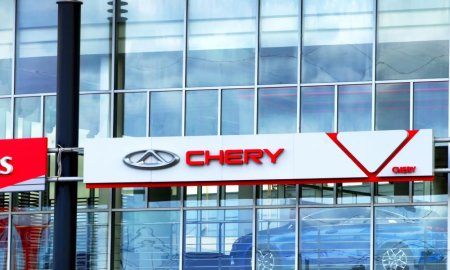 Grupul chinez <span style='background:#EDF514'>CHERY</span> fabrica masini in Rusia, in fostele fabrici ale Volkswagen si Mercedes