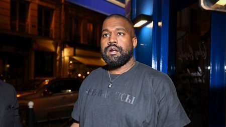 Motivul pentru care rapperului Kanye West i s-a permis sa concerteze in China. 