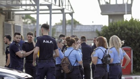 Greva la Penitenciarul Craiova: 