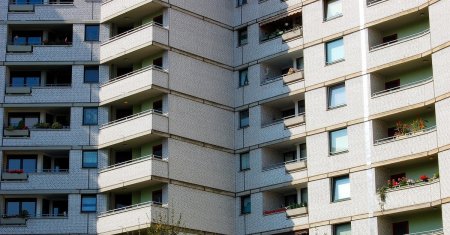 Scadere cu 50% a preturilor apartamentelor din Romania! Avertismentul unui economist: Cum poti sa spui ca sunt ieftine?