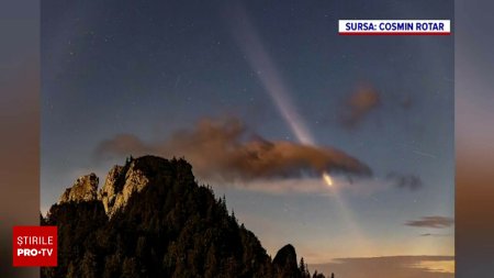 Cometa secolului continua sa faca spectacol pe cer. Imagini inedite au fost surprinse in mai multe zone din Romania