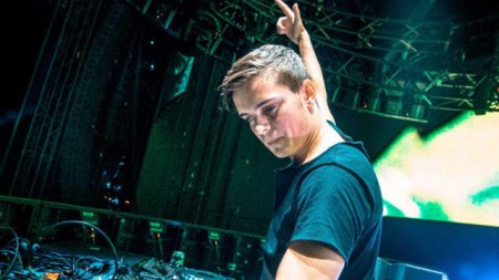 Martin Garrix, desemnat DJ-ul numarul 1 din lume de o revista brit<span style='background:#EDF514'>ANIC</span>a