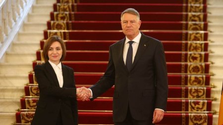 Mesajul transmis de Klaus Iohannis dupa alegerile de peste <span style='background:#EDF514'>PRUT</span>. Destinul Republicii Moldova trebuie decis doar de cetatenii sai