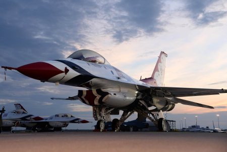 Washingtonul aproba un contract pentru modernizarea flotei poloneze de avioane F-16